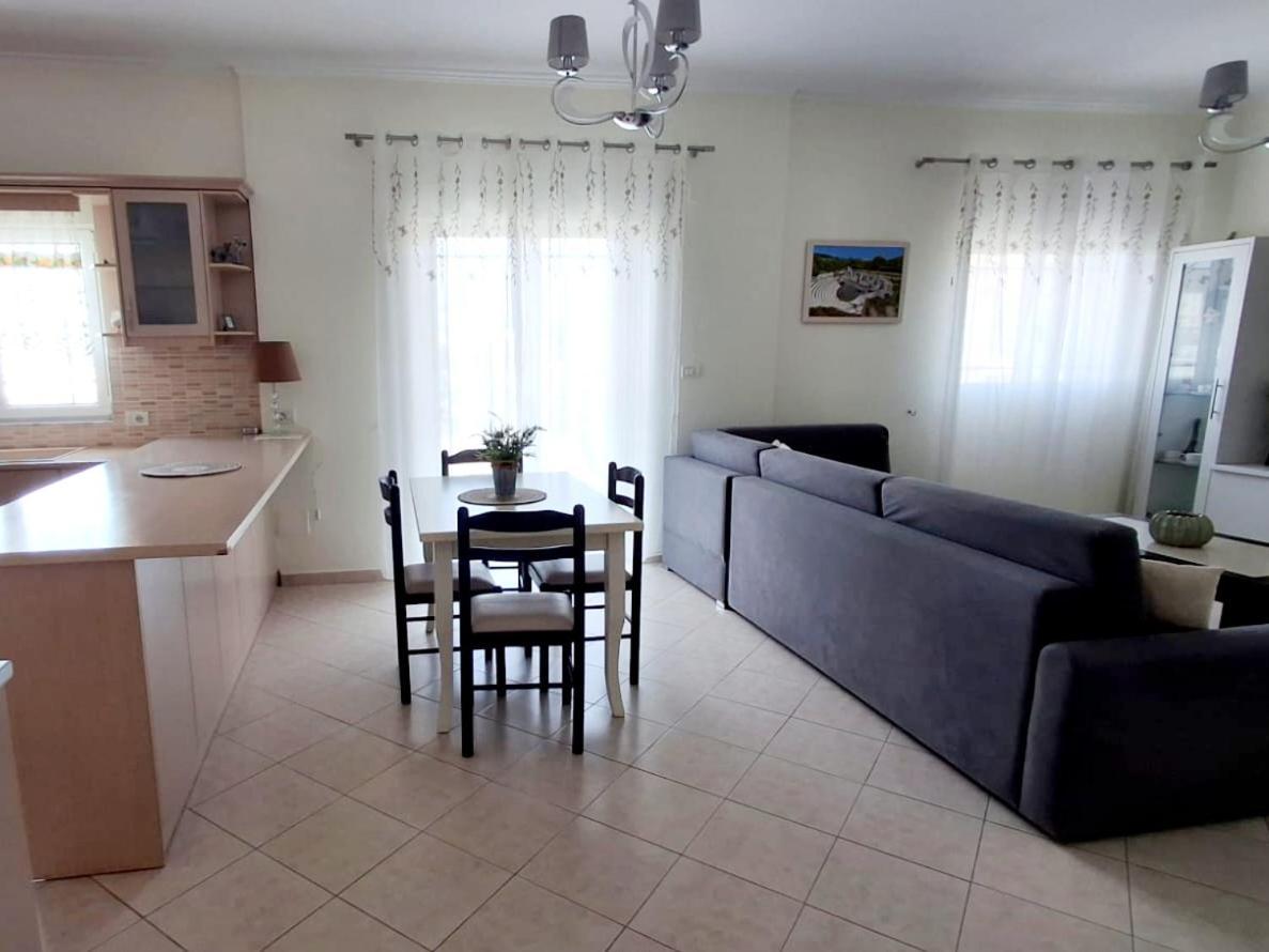 Myksamil Apartments الغرفة الصورة